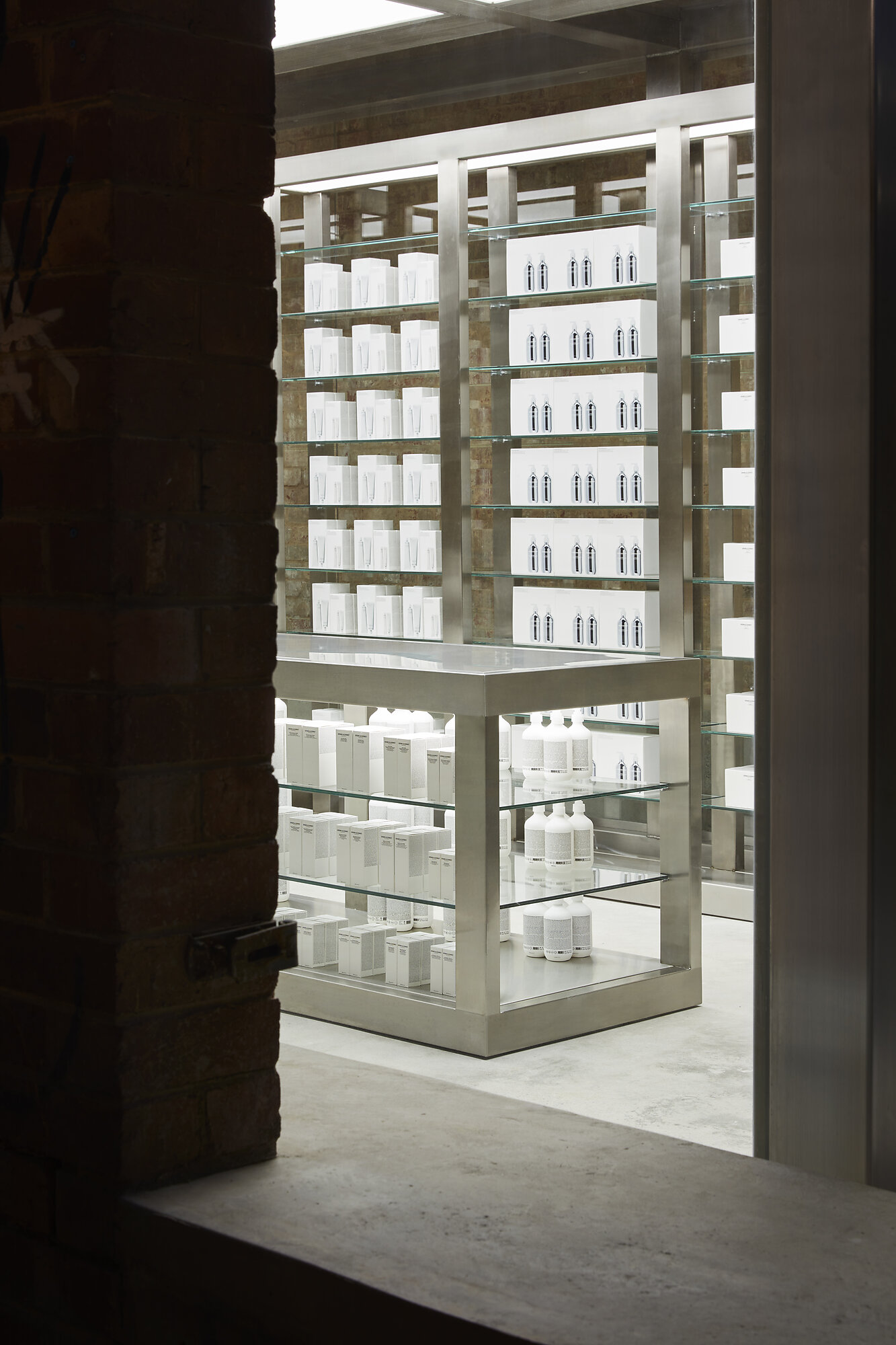 Interior photograph of Grown Alchemist by Damien Kook